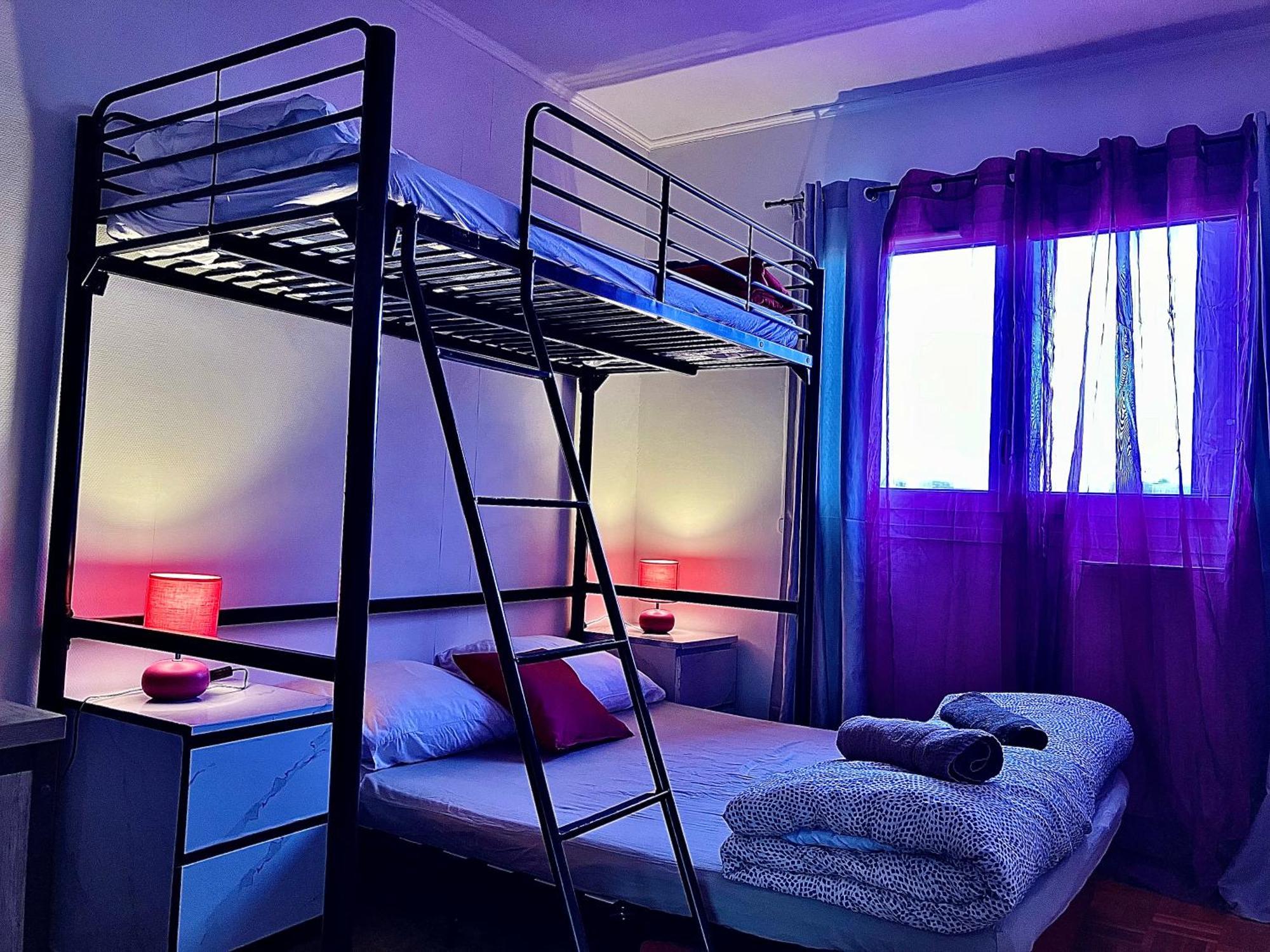 Parisian Lounge 8 Pers Front Station Apartment